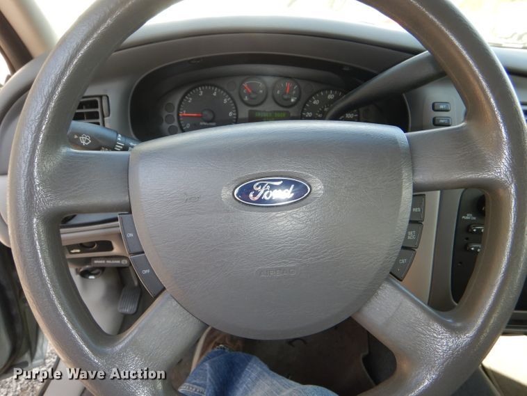 image for item DI2621 2006 Ford Taurus