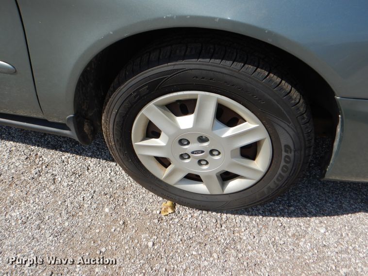 image for item DI2621 2006 Ford Taurus