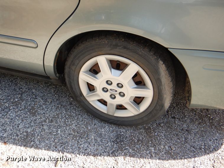 image for item DI2621 2006 Ford Taurus