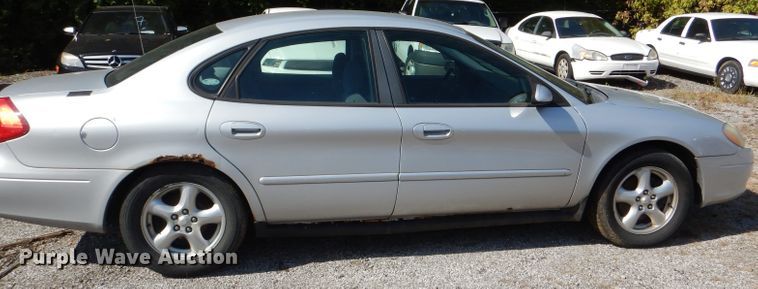image for item DI2624 2003 Ford Taurus