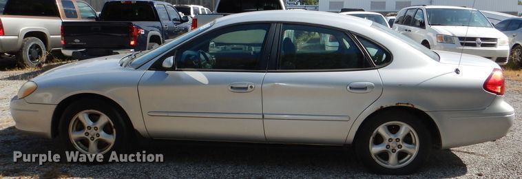 image for item DI2624 2003 Ford Taurus