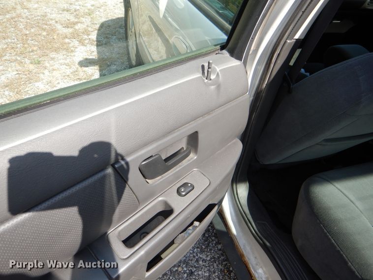 image for item DI2624 2003 Ford Taurus