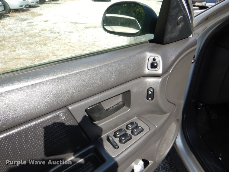 image for item DI2624 2003 Ford Taurus