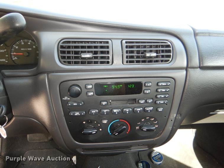 image for item DI2624 2003 Ford Taurus