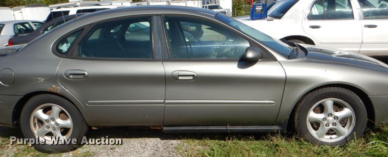 image for item DI2625 2003 Ford Taurus