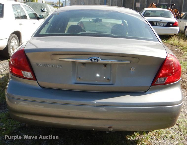 image for item DI2625 2003 Ford Taurus