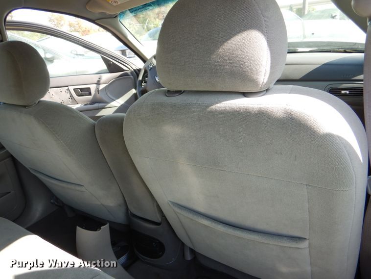 image for item DI2625 2003 Ford Taurus