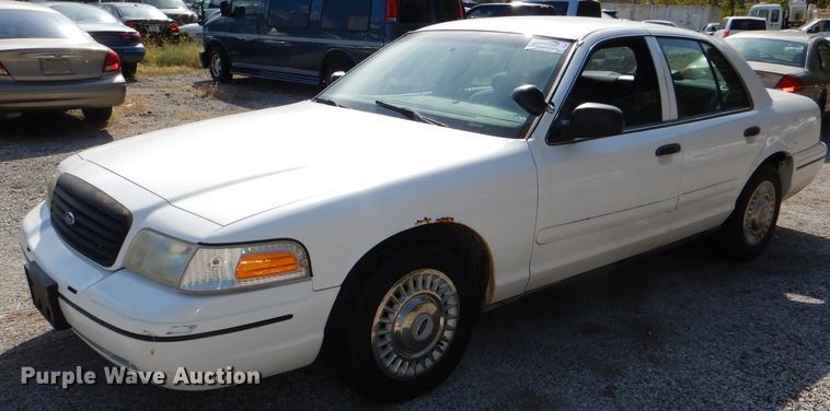 image for item DI2626 2000 Ford Crown Victoria Police Interceptor