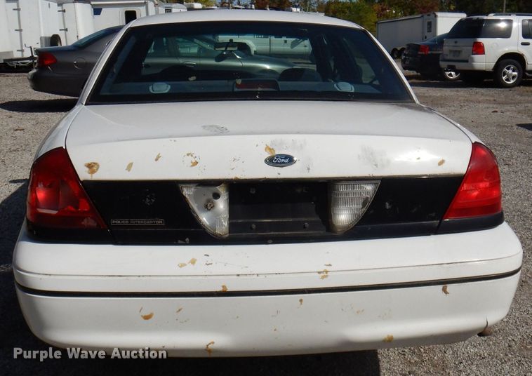 image for item DI2626 2000 Ford Crown Victoria Police Interceptor