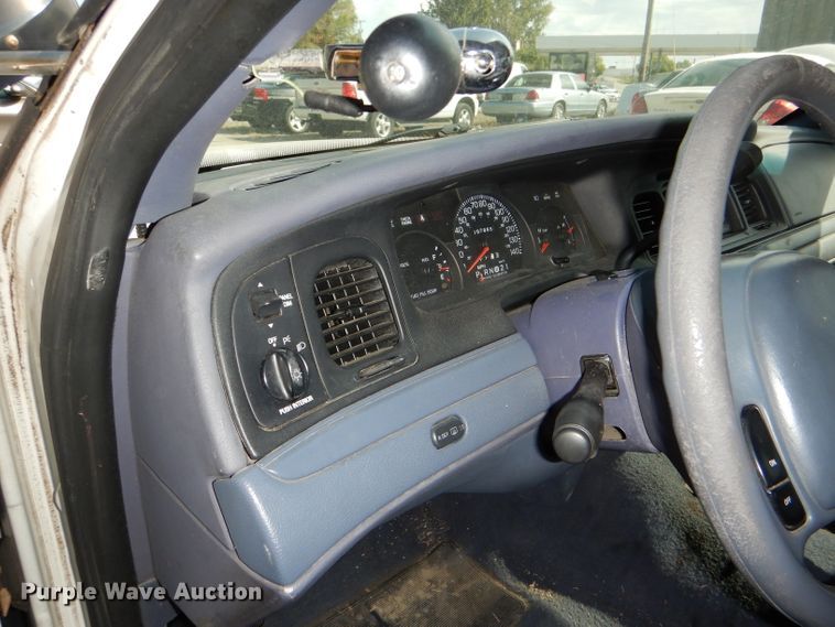 image for item DI2626 2000 Ford Crown Victoria Police Interceptor