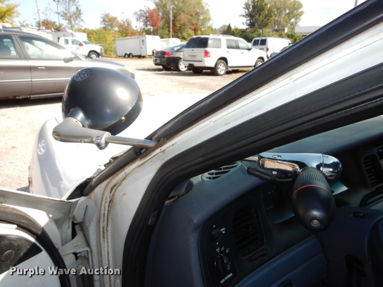 image for item DI2626 2000 Ford Crown Victoria Police Interceptor