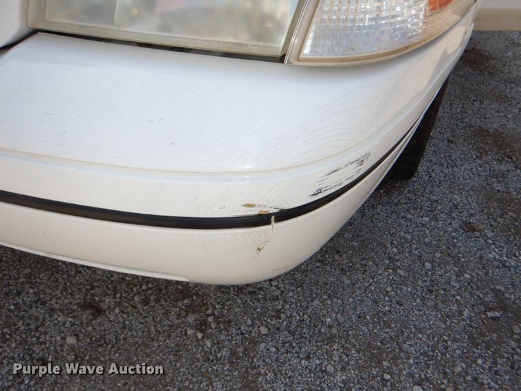 image for item DI2626 2000 Ford Crown Victoria Police Interceptor