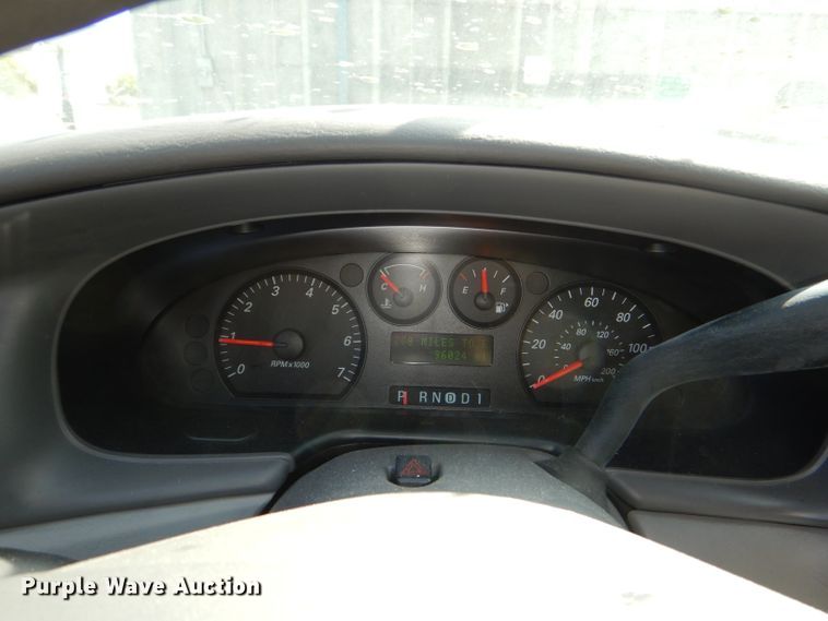 image for item DI2627 2004 Ford Taurus