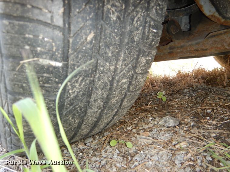 image for item DI2627 2004 Ford Taurus