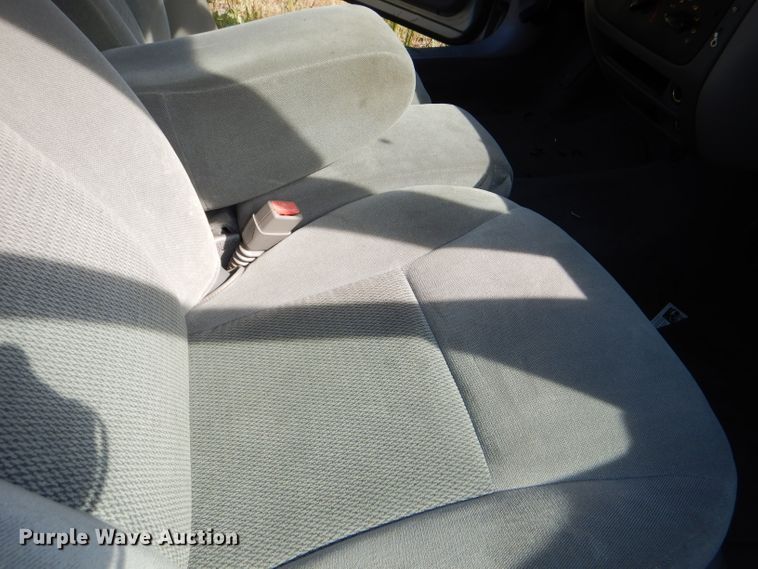 image for item DI2627 2004 Ford Taurus