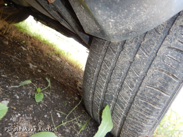 image for item DI2627 2004 Ford Taurus