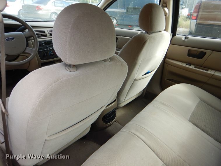 image for item DI2628 2006 Ford Taurus