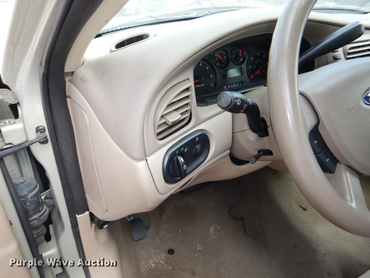 image for item DI2628 2006 Ford Taurus