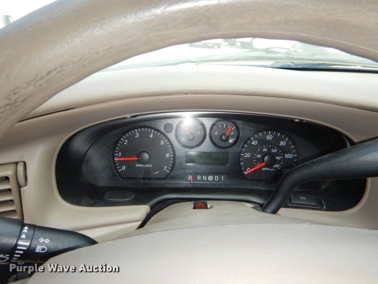 image for item DI2628 2006 Ford Taurus