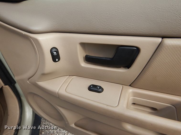 image for item DI2628 2006 Ford Taurus