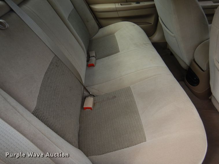 image for item DI2628 2006 Ford Taurus