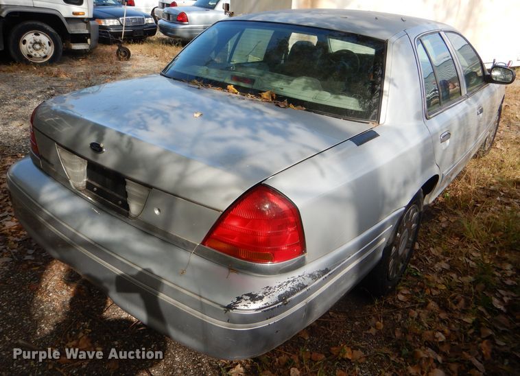 image for item DI2633 2003 Ford Crown Victoria Police Interceptor