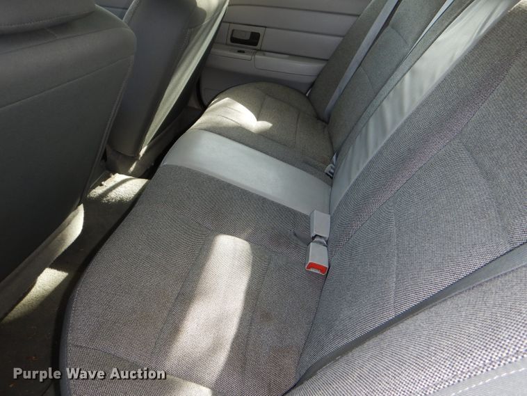 image for item DI2633 2003 Ford Crown Victoria Police Interceptor