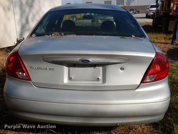 image for item DI2634 2003 Ford Taurus