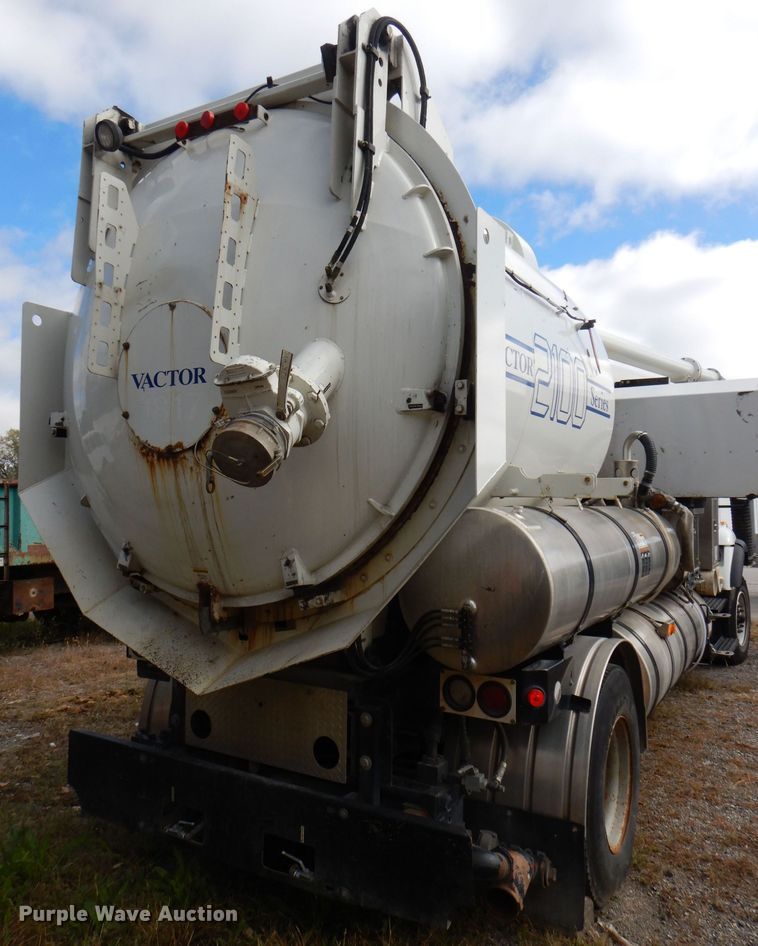 image for item DI2638 2006 International 7400 sewer jetter truck