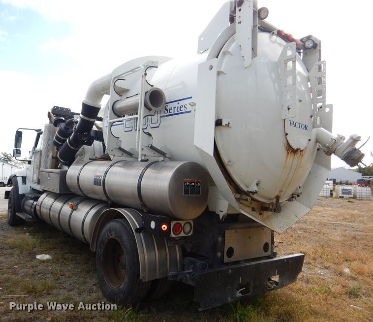 image for item DI2638 2006 International 7400 sewer jetter truck