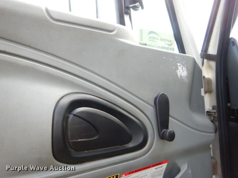 image for item DI2638 2006 International 7400 sewer jetter truck