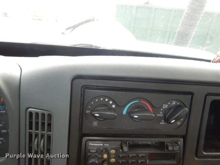 image for item DI2638 2006 International 7400 sewer jetter truck