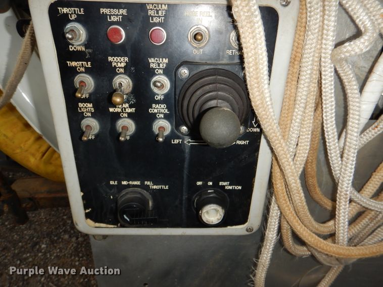 image for item DI2638 2006 International 7400 sewer jetter truck