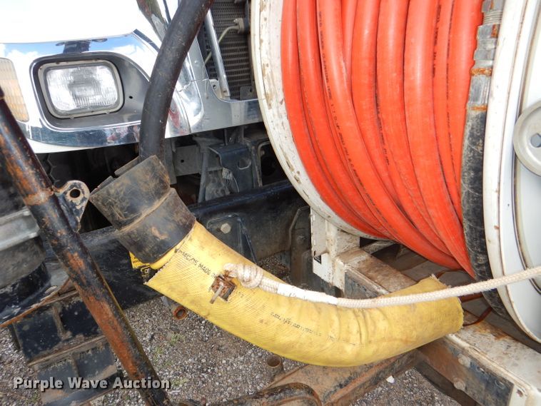 image for item DI2638 2006 International 7400 sewer jetter truck