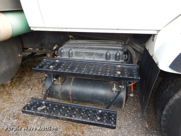 image for item DI2638 2006 International 7400 sewer jetter truck