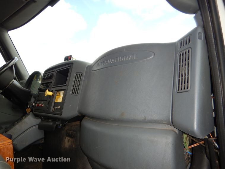 image for item DI2638 2006 International 7400 sewer jetter truck