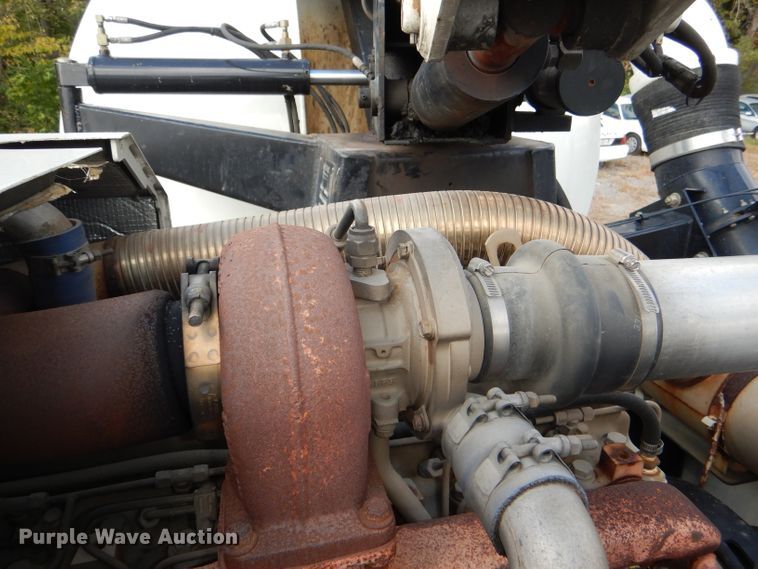 image for item DI2638 2006 International 7400 sewer jetter truck