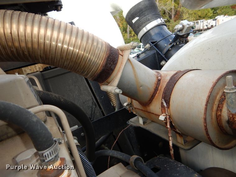 image for item DI2638 2006 International 7400 sewer jetter truck