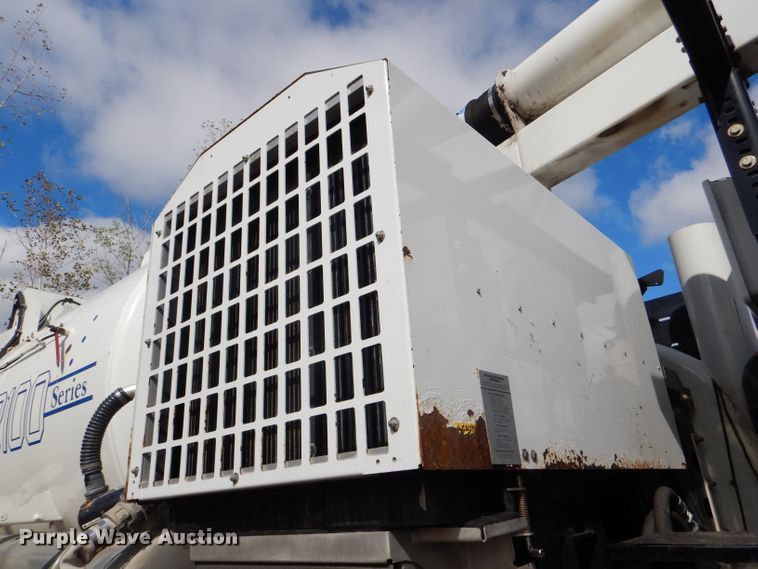 image for item DI2638 2006 International 7400 sewer jetter truck