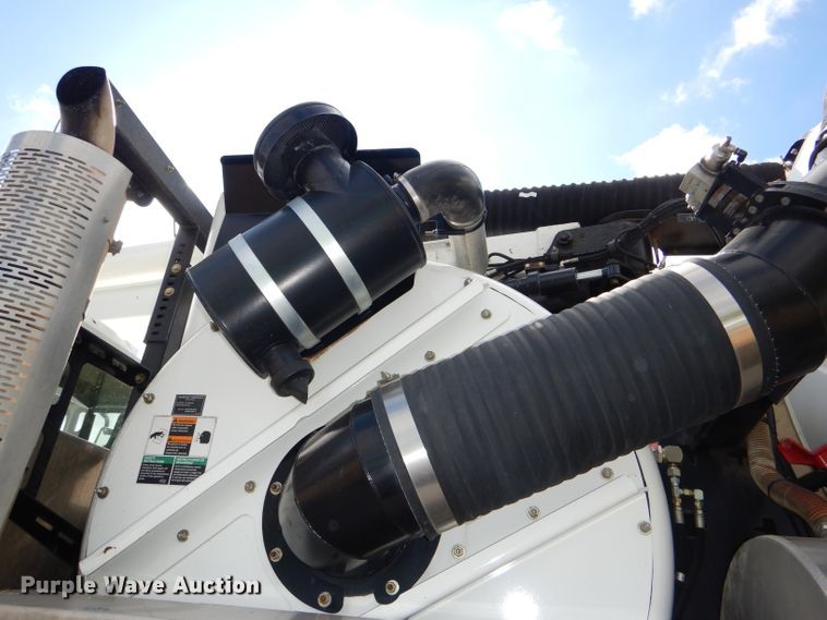 image for item DI2638 2006 International 7400 sewer jetter truck