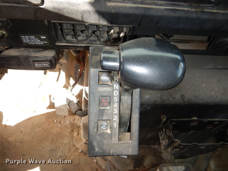 image for item DI2639 2001 International 4900 dump truck