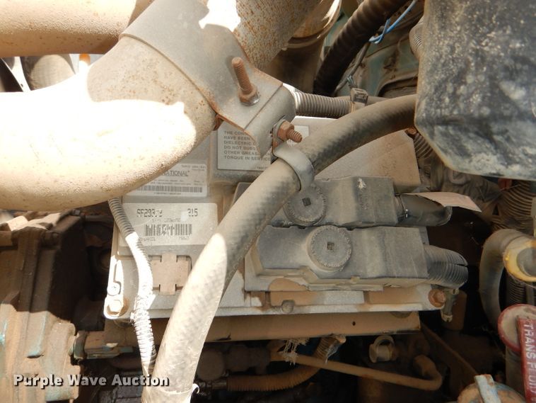 image for item DI2639 2001 International 4900 dump truck