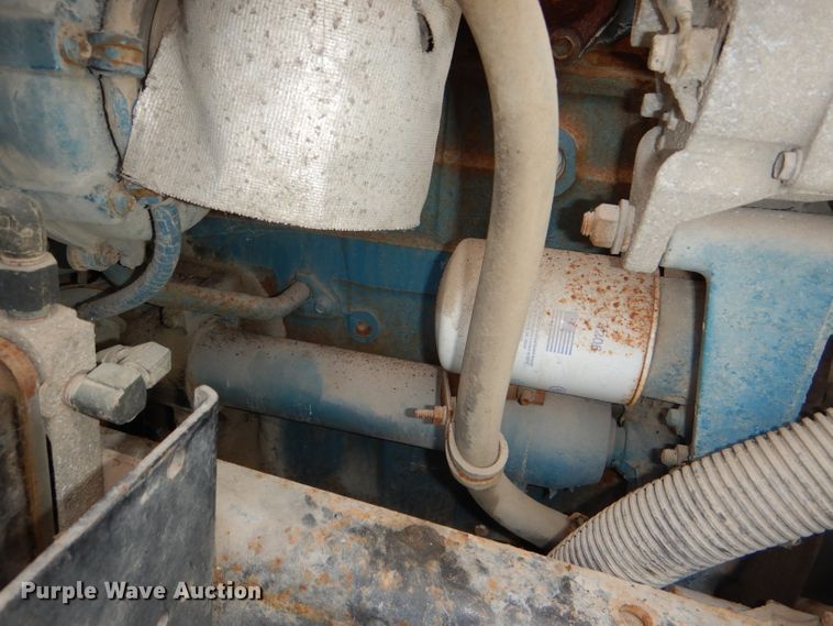 image for item DI2639 2001 International 4900 dump truck