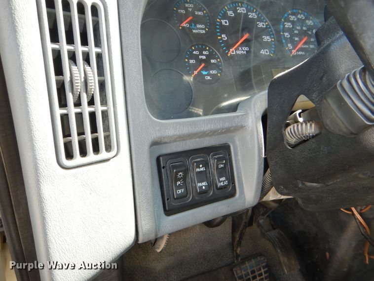 image for item DI2640 2004 International 7400 sewer jetter truck