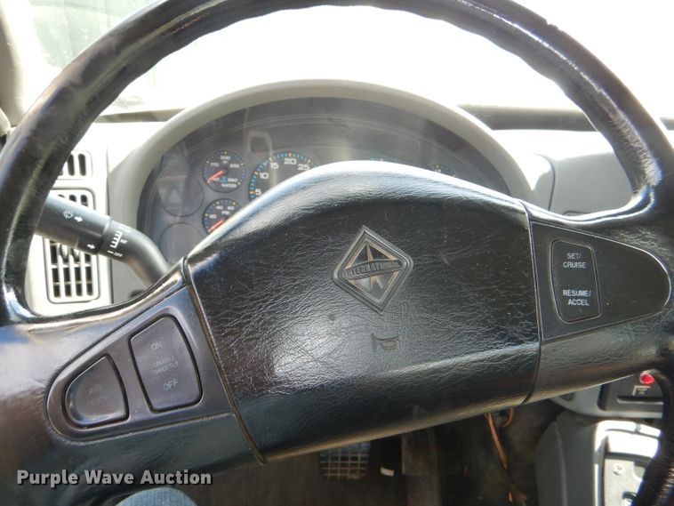 image for item DI2640 2004 International 7400 sewer jetter truck