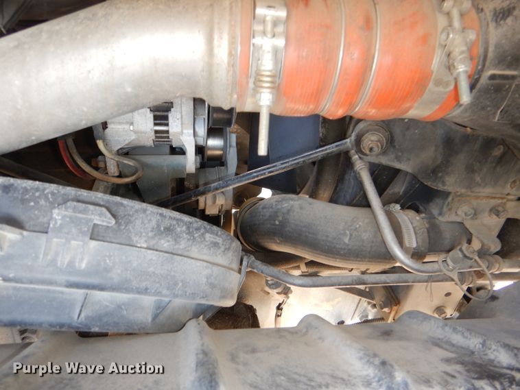 image for item DI2640 2004 International 7400 sewer jetter truck