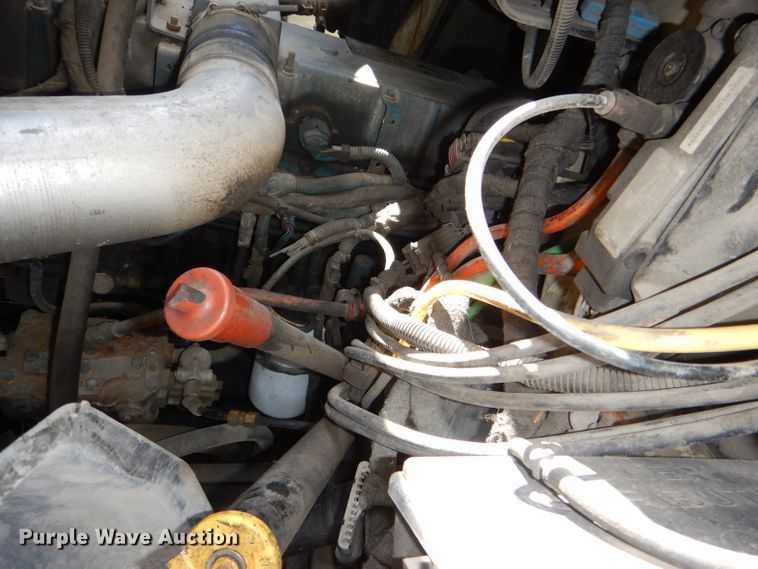 image for item DI2640 2004 International 7400 sewer jetter truck