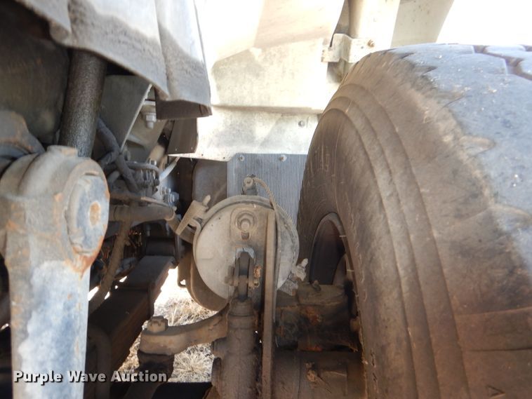 image for item DI2640 2004 International 7400 sewer jetter truck