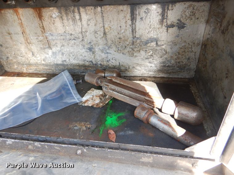 image for item DI2640 2004 International 7400 sewer jetter truck