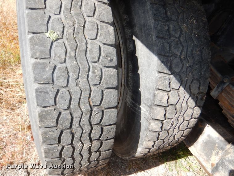 image for item DI2640 2004 International 7400 sewer jetter truck